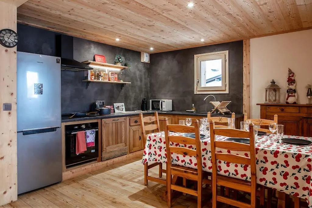 Charmant Appartement Dans Chalet, Coeur De Megeve 0*,  France