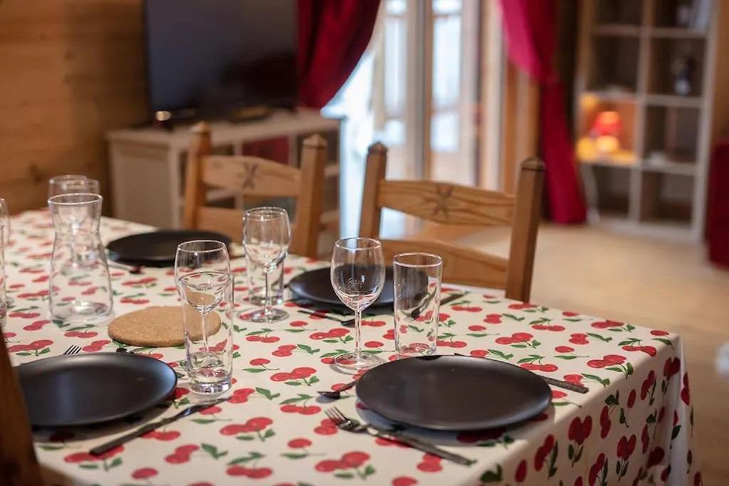 Charmant Appartement Dans Chalet, Coeur De Megeve